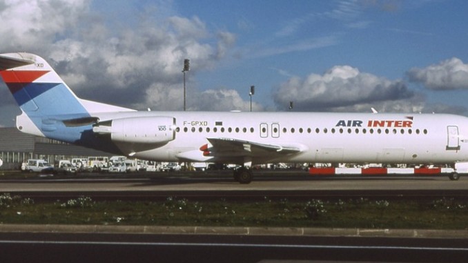 Fokker_100_(F-28-0100),_Air_Inter_AN1408010