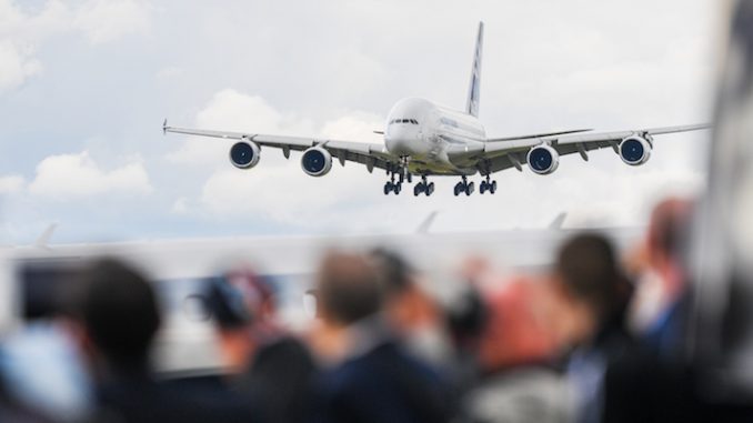 A380_Demo_flight_day_3_-_FIA_2016
