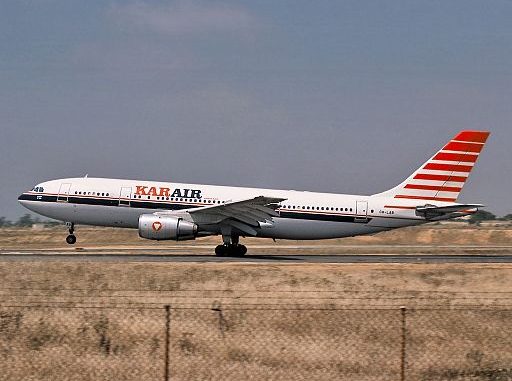 Airbus_A300B4-203FF,_KarAir_AN0649069 (1)
