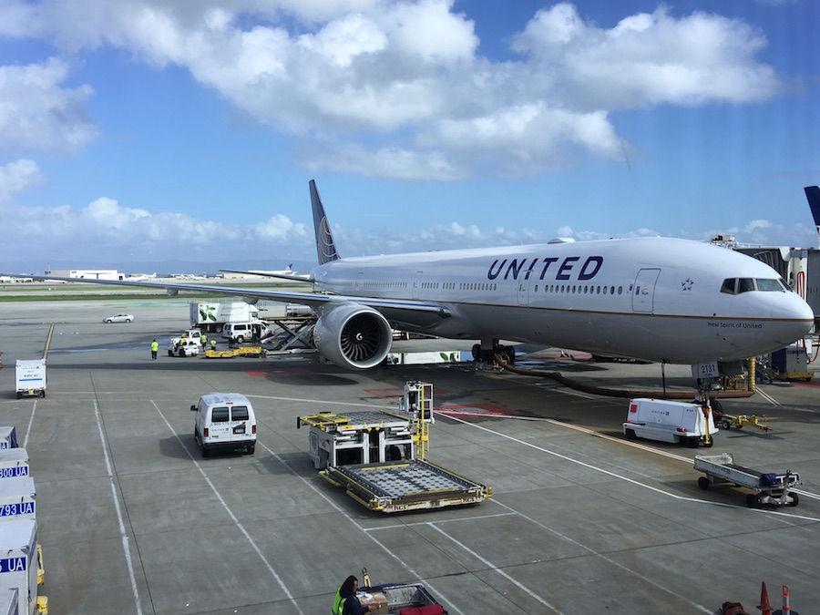 United 777-300ER San Francisco