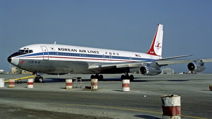 Korean_Air_Lines_Boeing_707_Fitzgerald