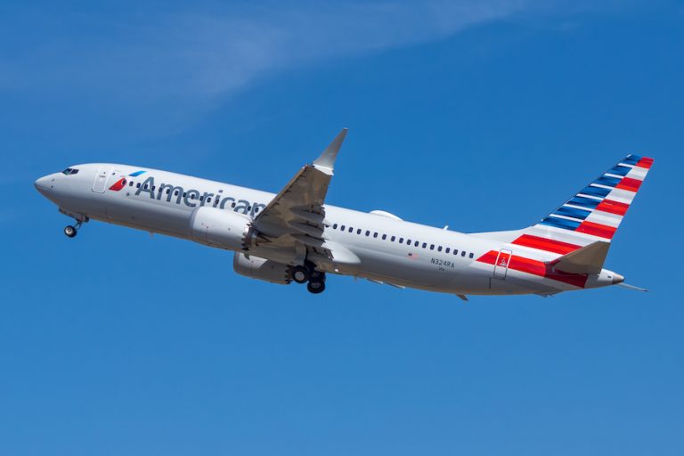 American Takes Delivery of First 737 MAX 8 Aircraft – AirlineGeeks.com