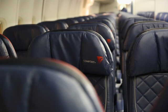 Delta Comfort+ seating on the 747 (Photo: John Cobb)