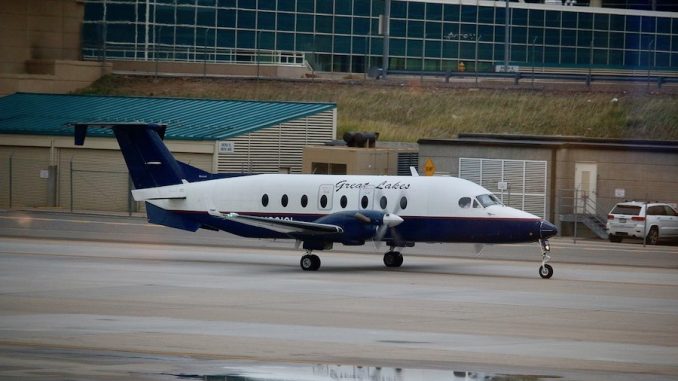 1599px-Great_Lakes_Airlines_-_N201GL_-_B1900D_(QUINTIN_SOLOVIEV_-_QFS_AVIATION)