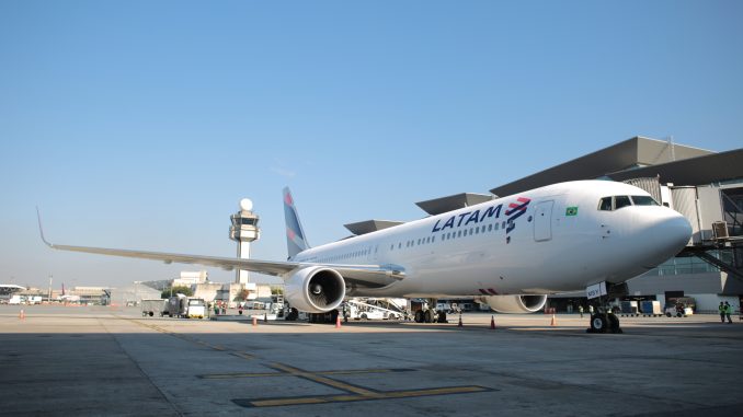 C+¦pia de C+¦pia de LATAM_GRU Airport_S+úo Paulo_by Marcio Jumpei _ LATAM 17
