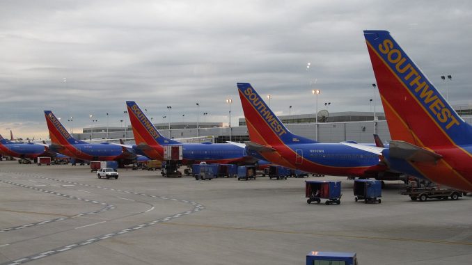 Lineup_of_Southwest_Airplanes_at_Chicago_Midway_International_Airport,_Chicago,_Illinois_(9179711277)