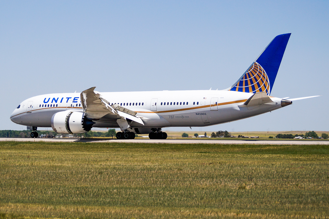 A United 787-8 in Denver.