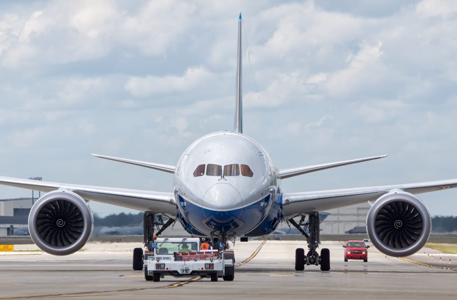 Boeing 787-10