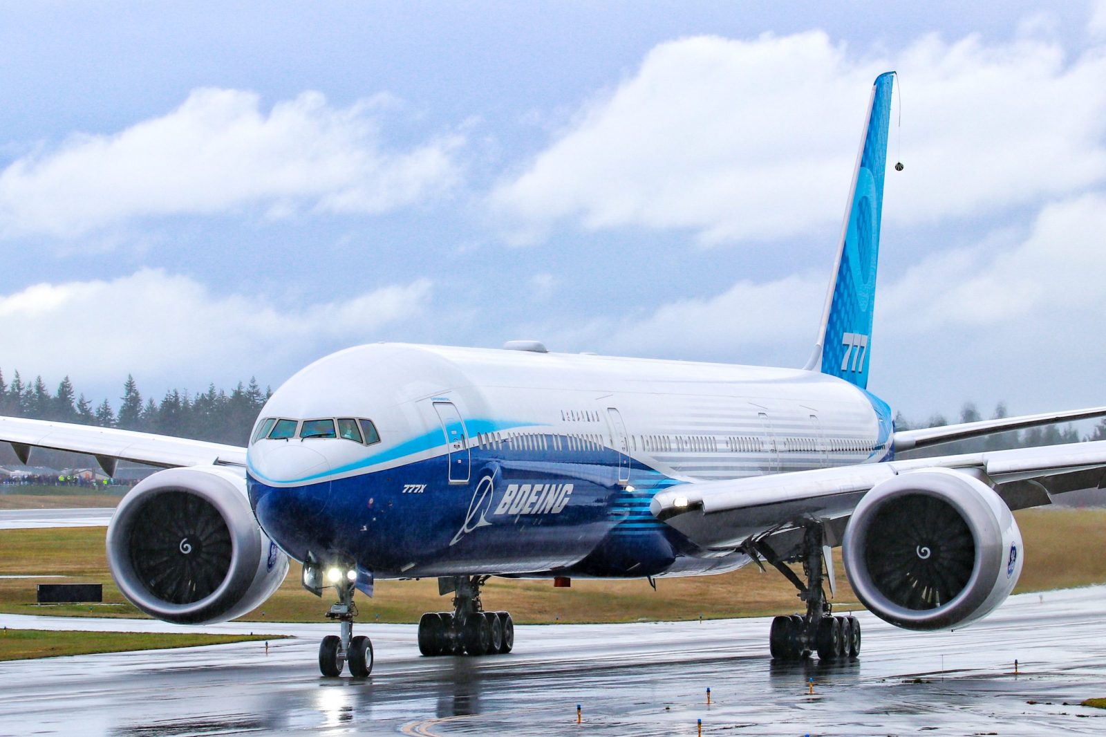 A 777X test aircraft