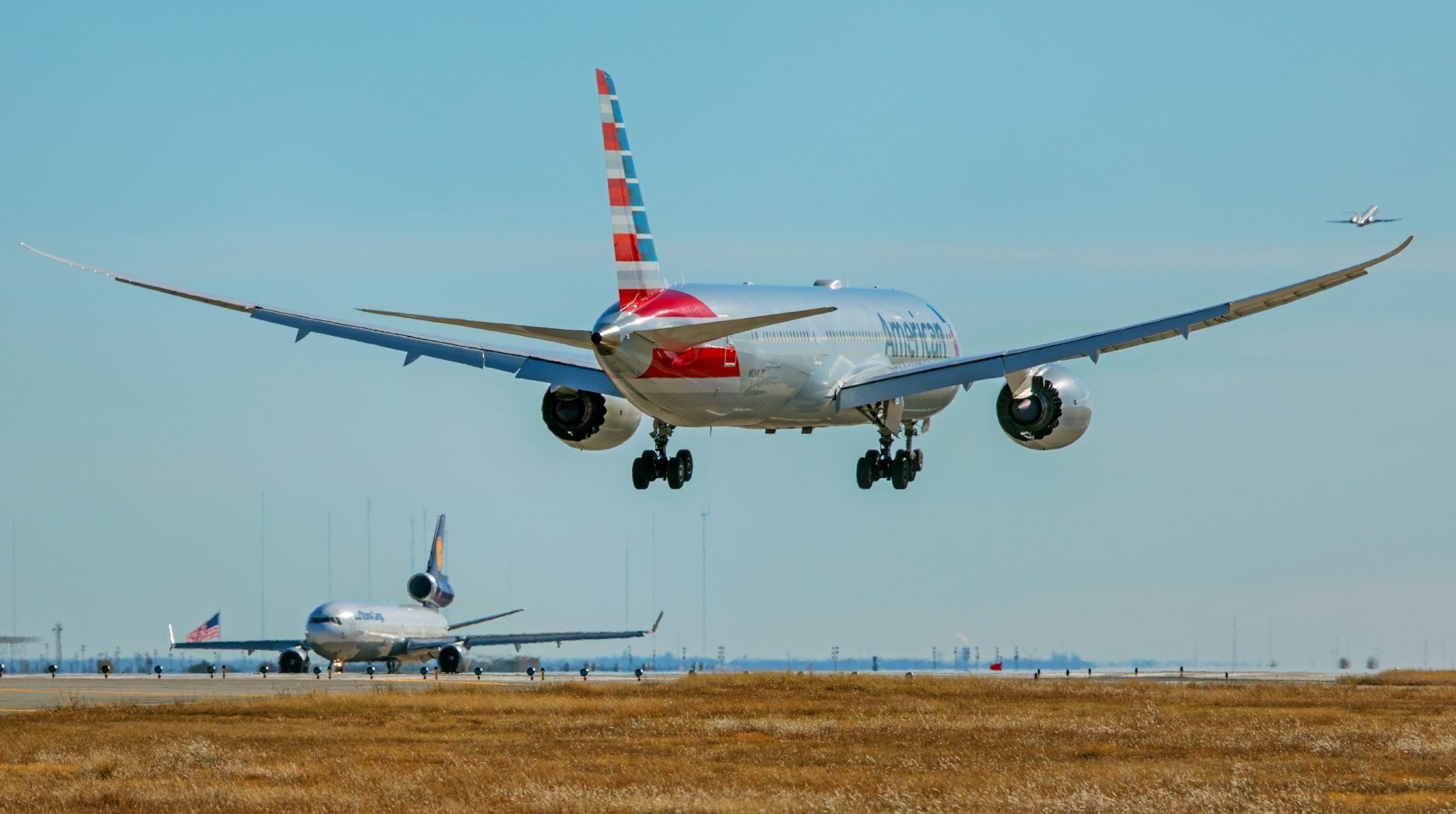 AA-B789-DFW-William-Derrickson