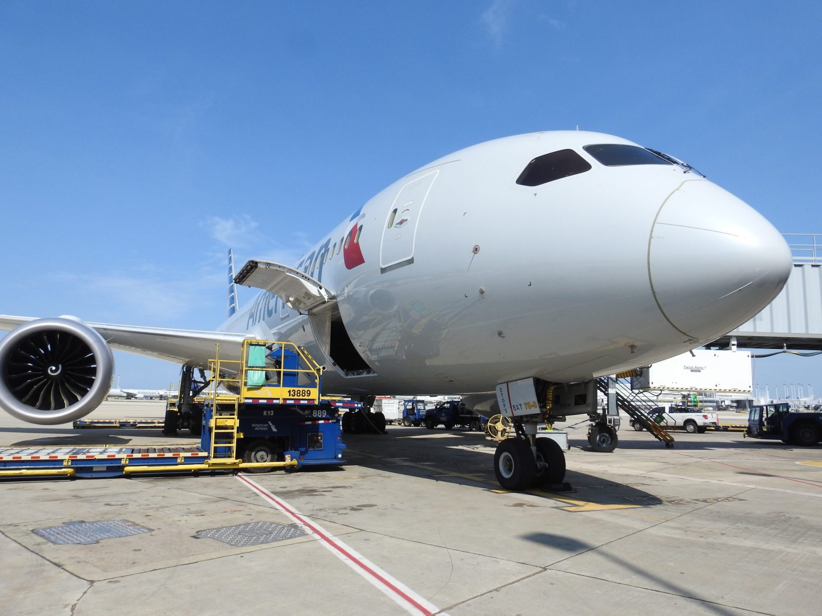American 787