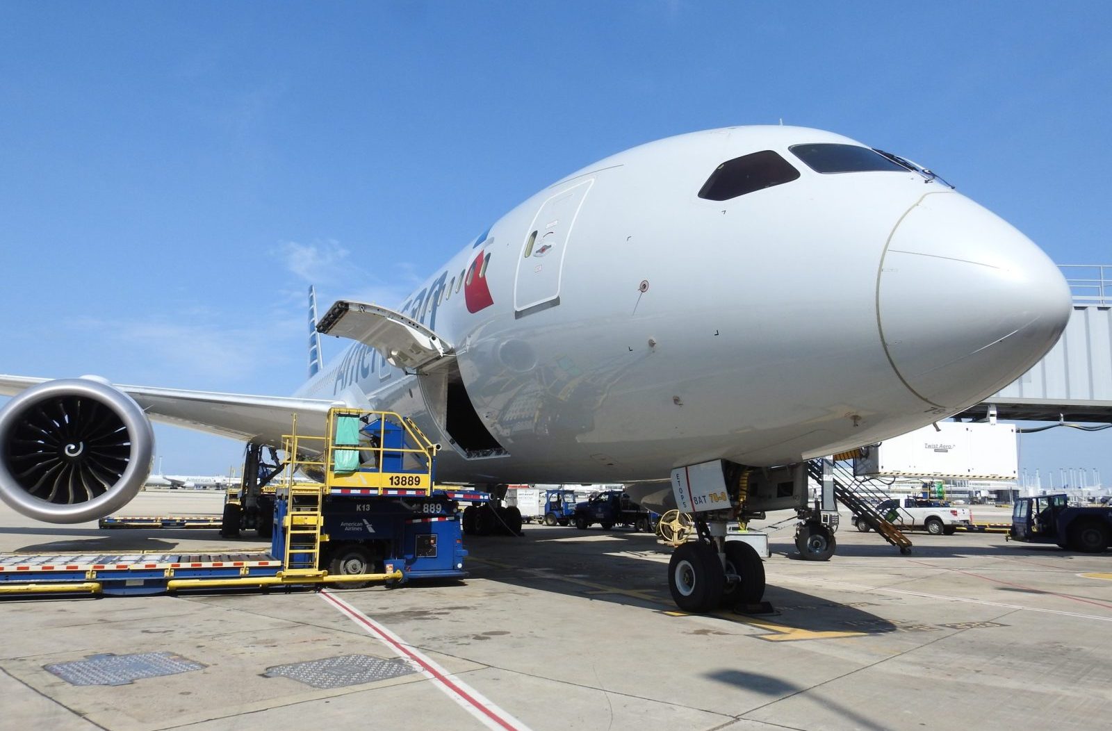 American 787