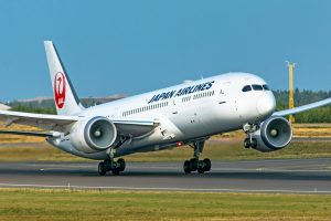 A Japan Airlines Boeing 787