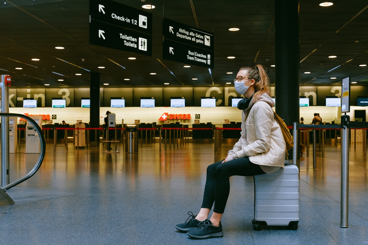 Traveler mask airport