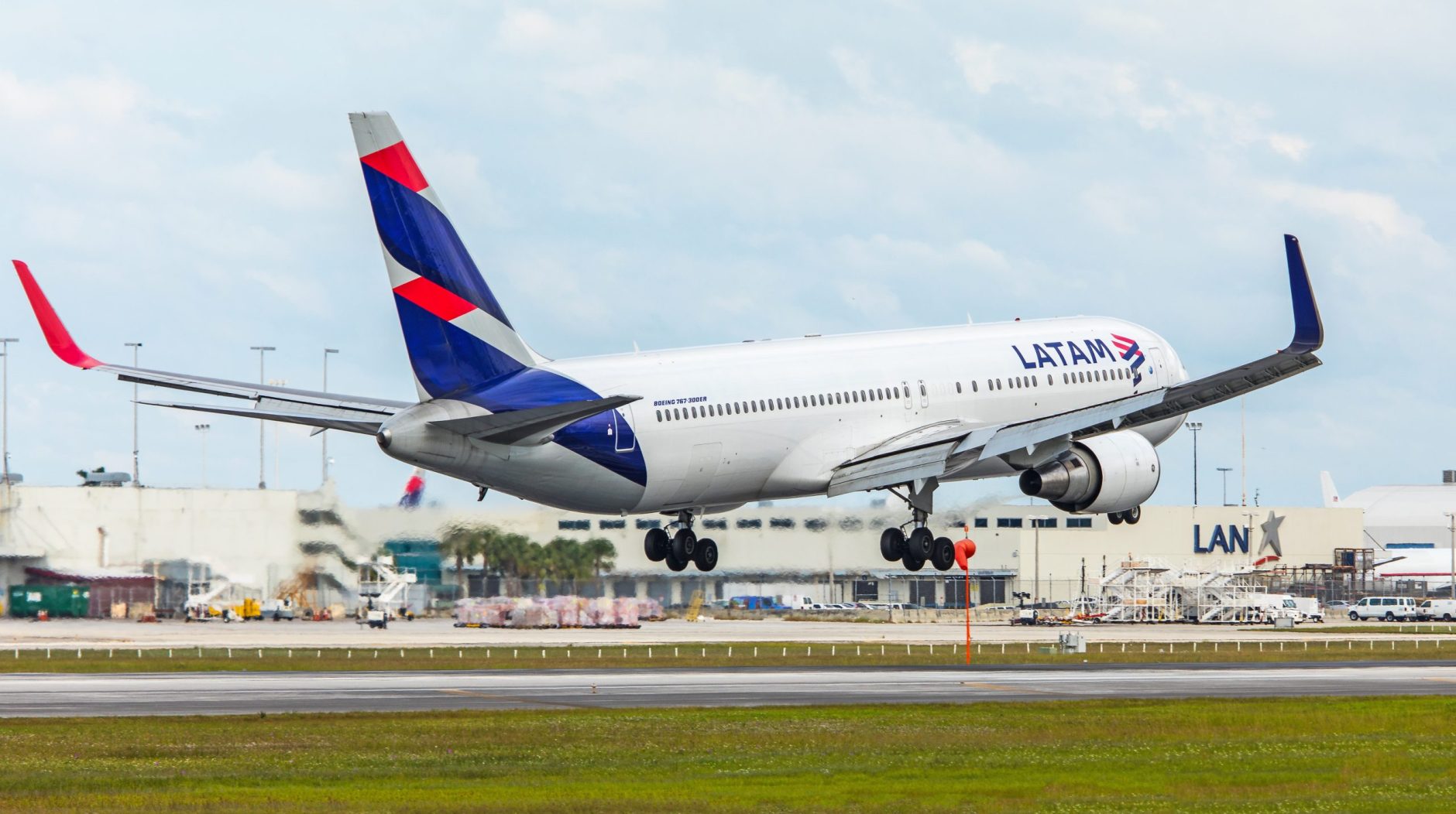 LATAM 767