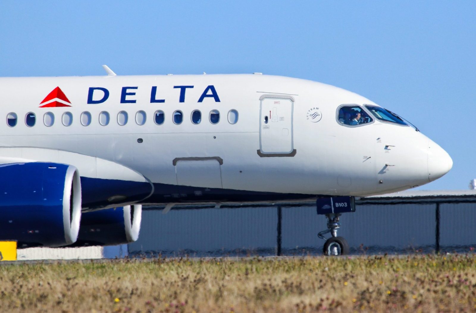 A Delta A220