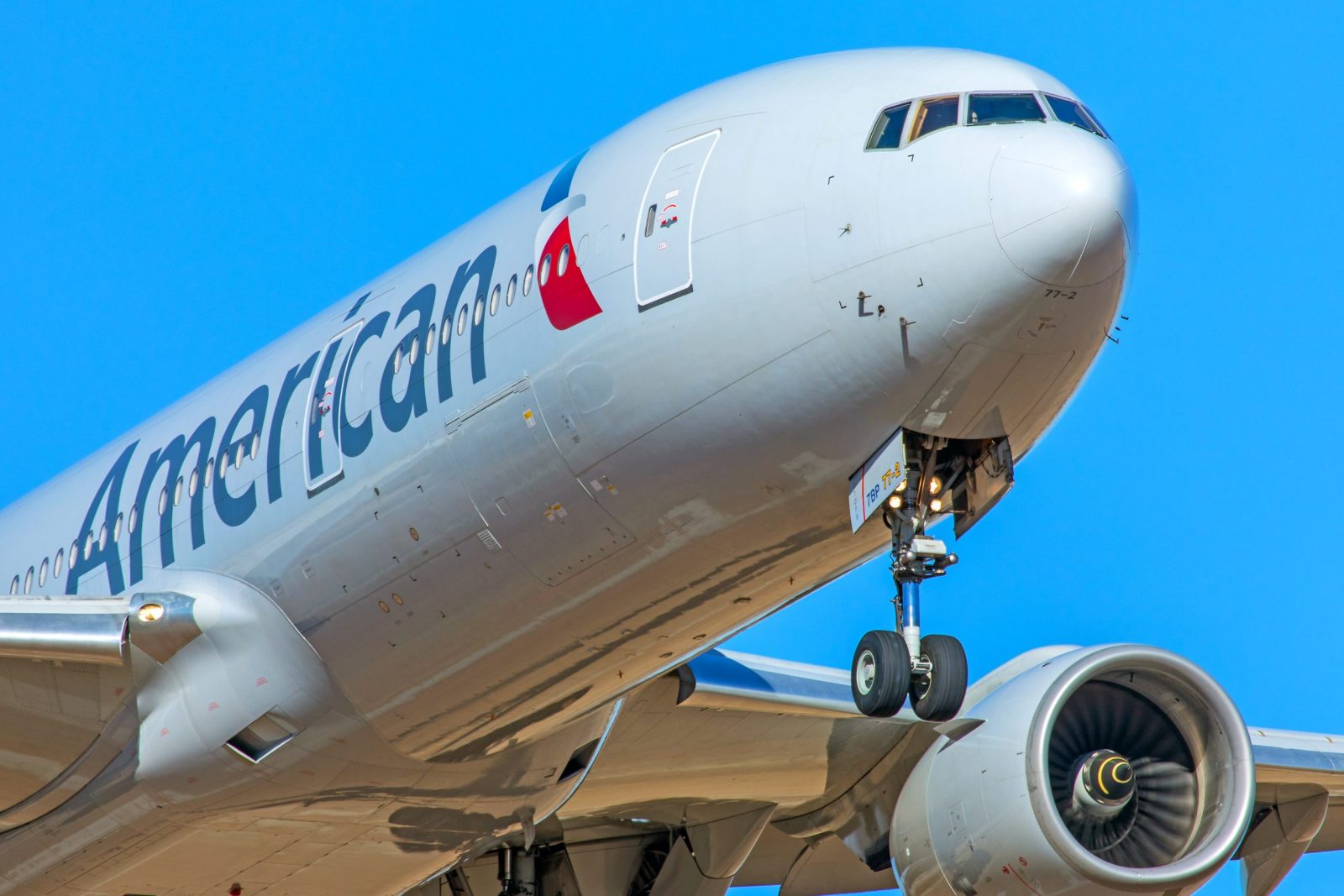 American 777-200