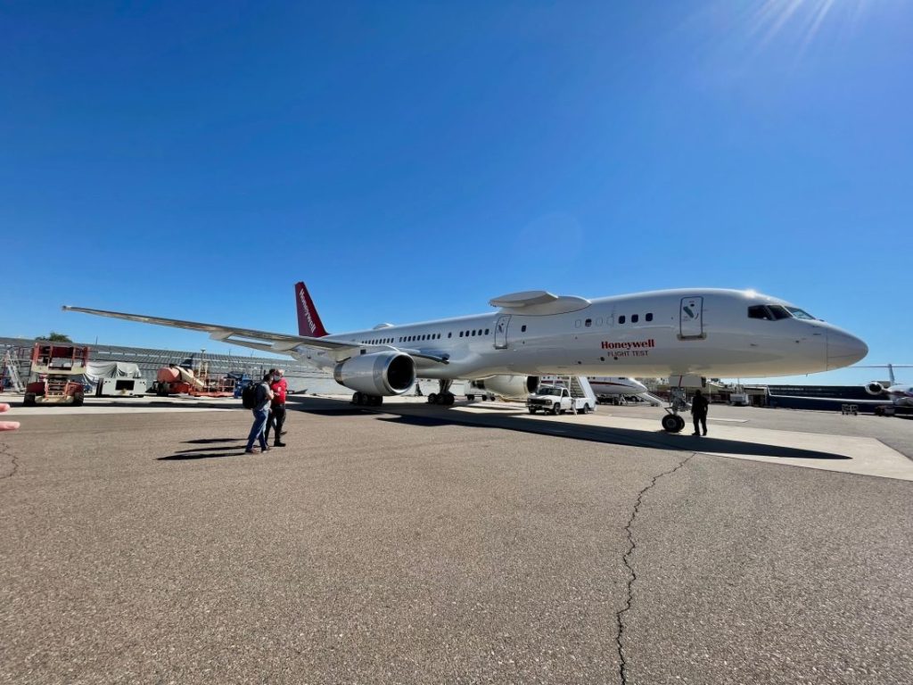 How a 38-Year-Old 757 Tests the Next Generation of Aviation Tech ...