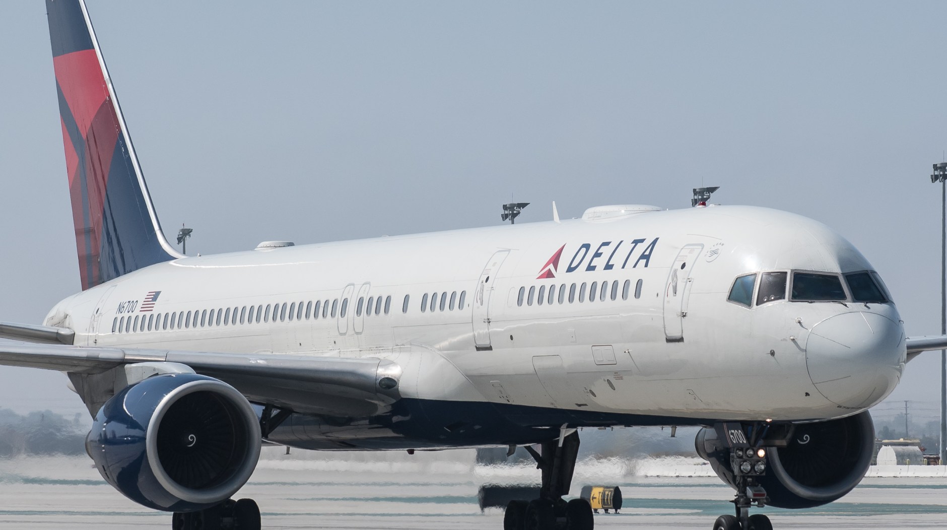 Delta 757
