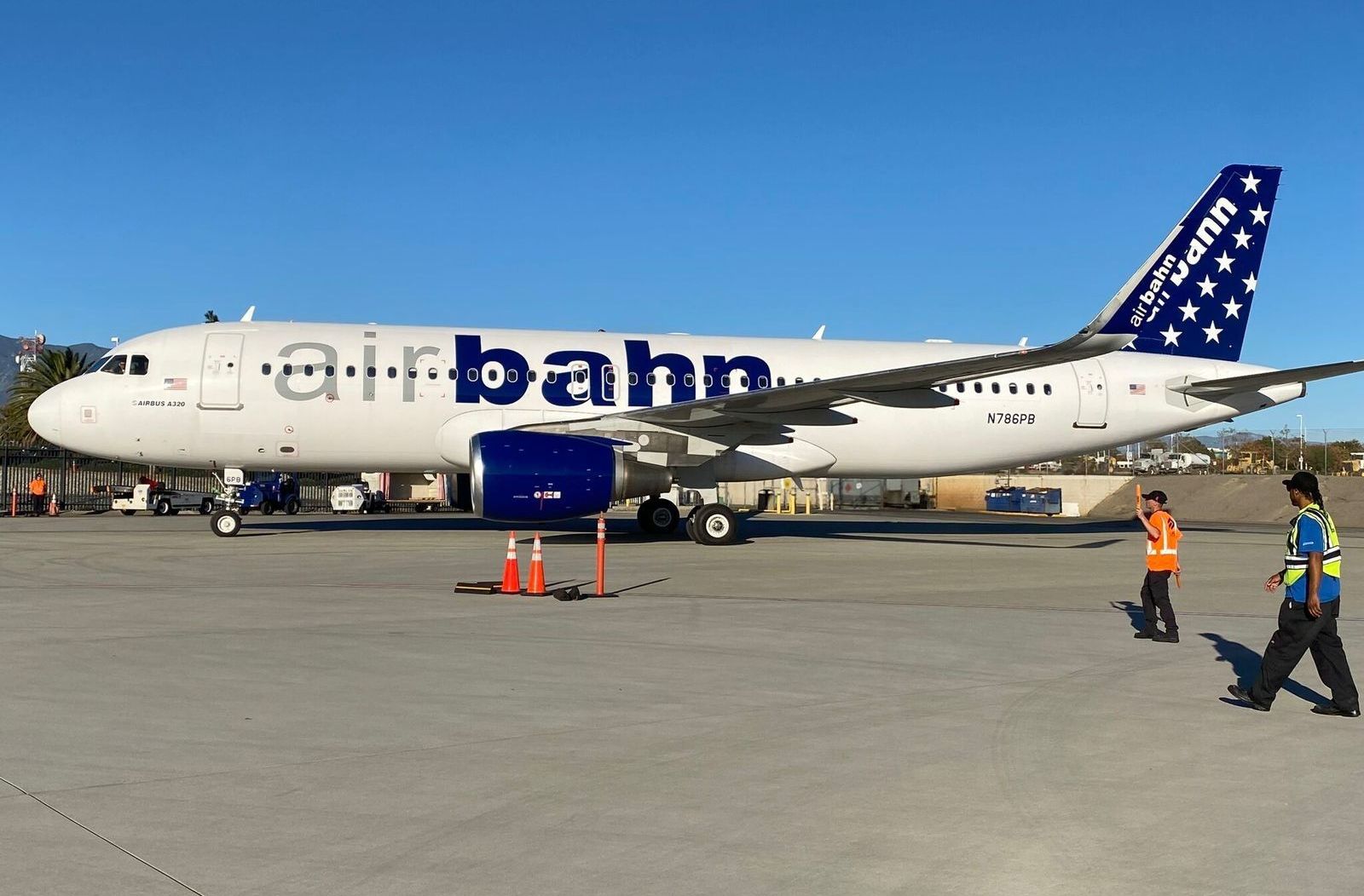 Airbahn's first Airbus A320 (Photo: Airbahn)