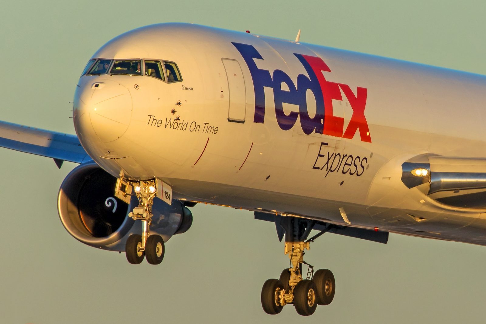 Fedex Risk FAA Warns of Boeing 767 Gear Collapse Risk | AirlineGeeks.com