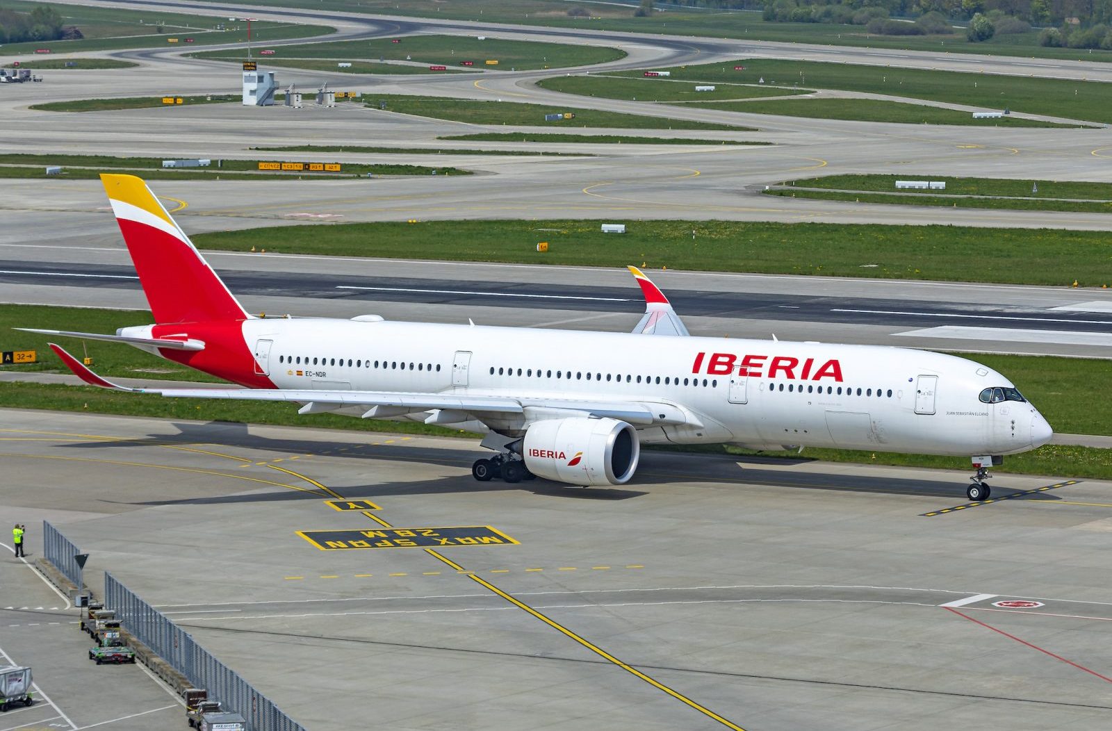 An Iberia A350