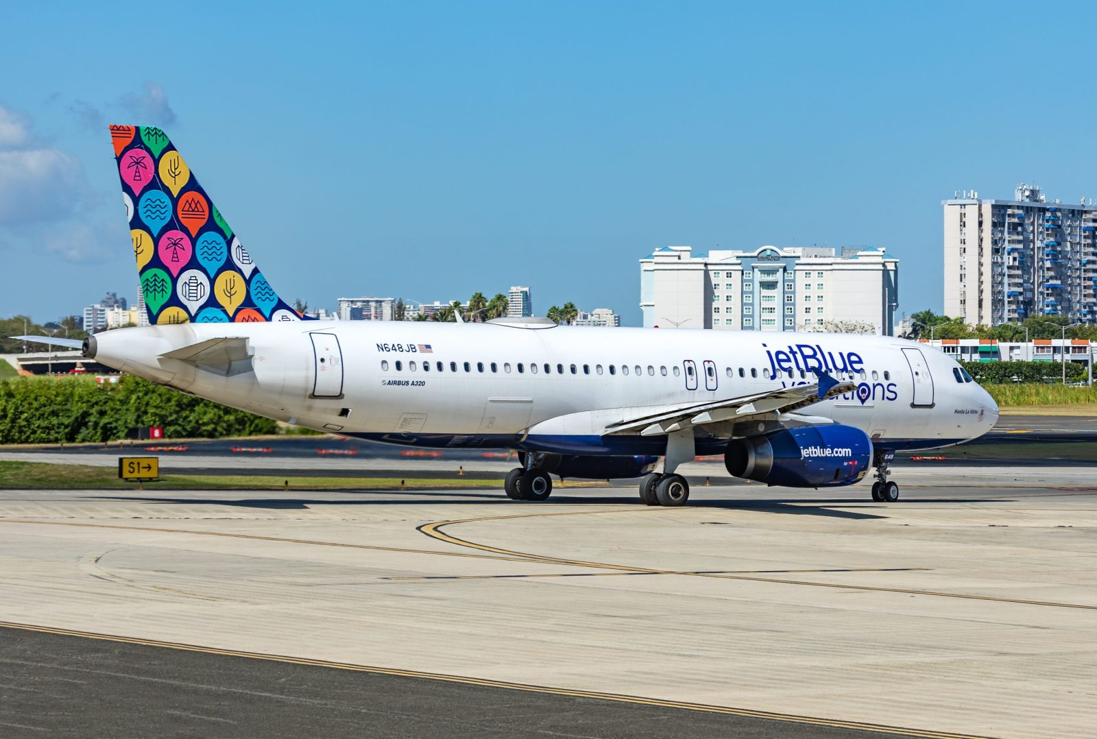 jetBlue Airways Airbus A320-232 N648JB 3-8-23