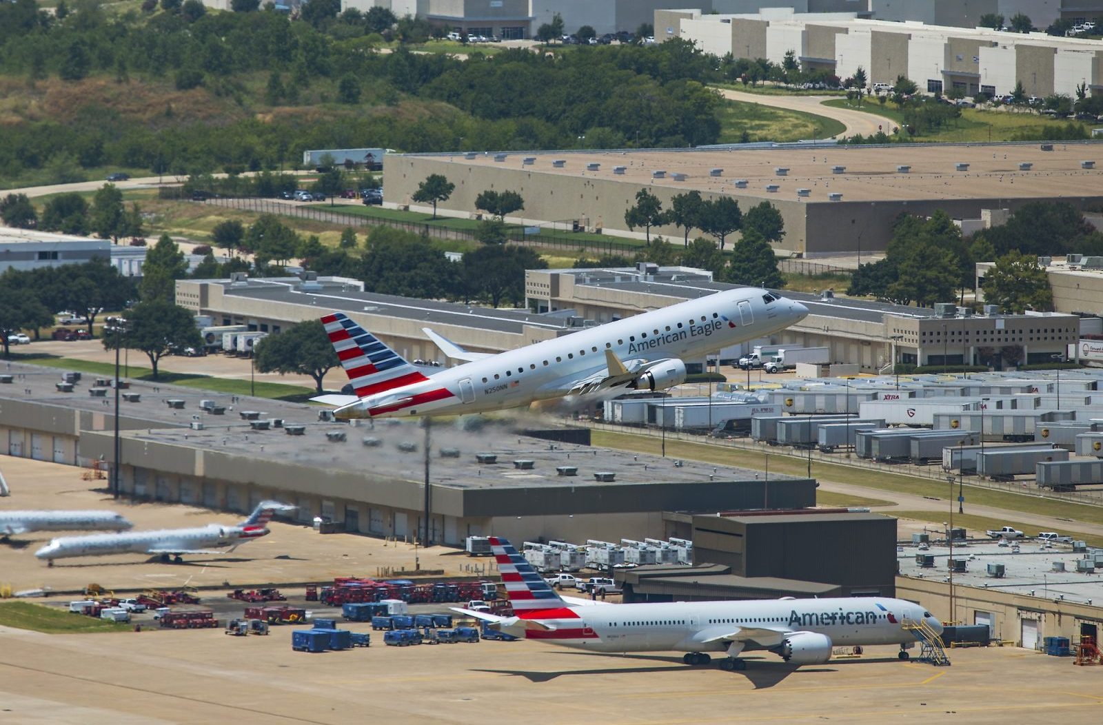 Envoy E175
