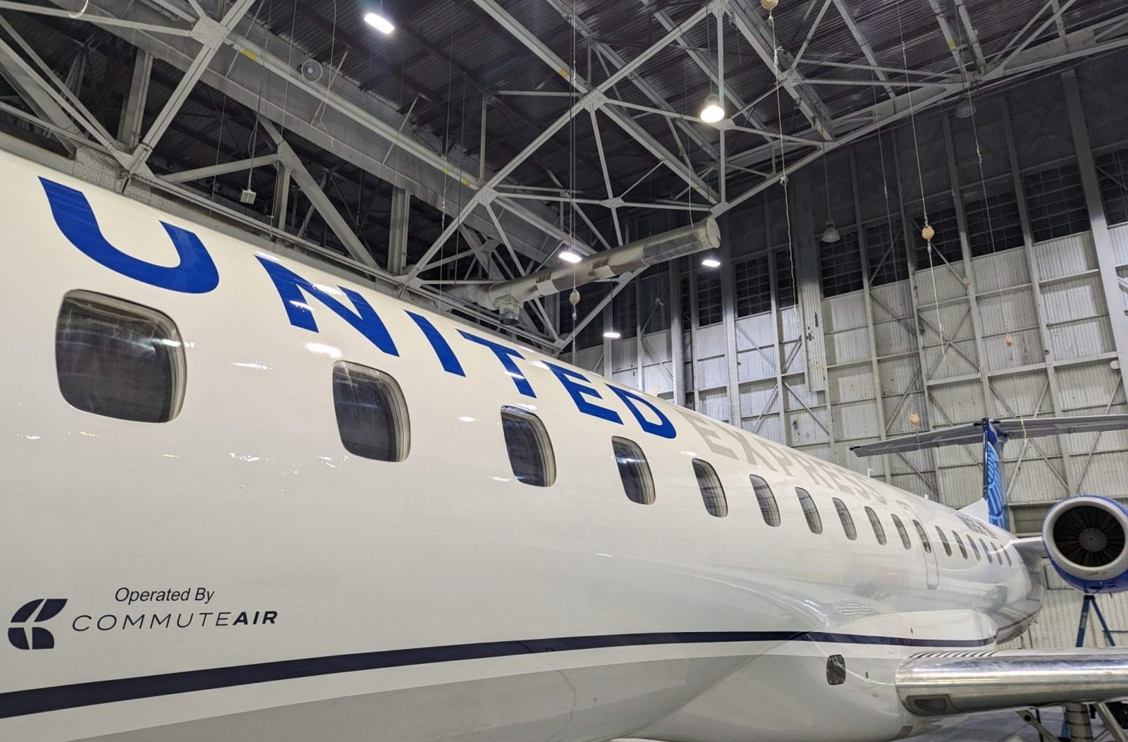 CommuteAir E145