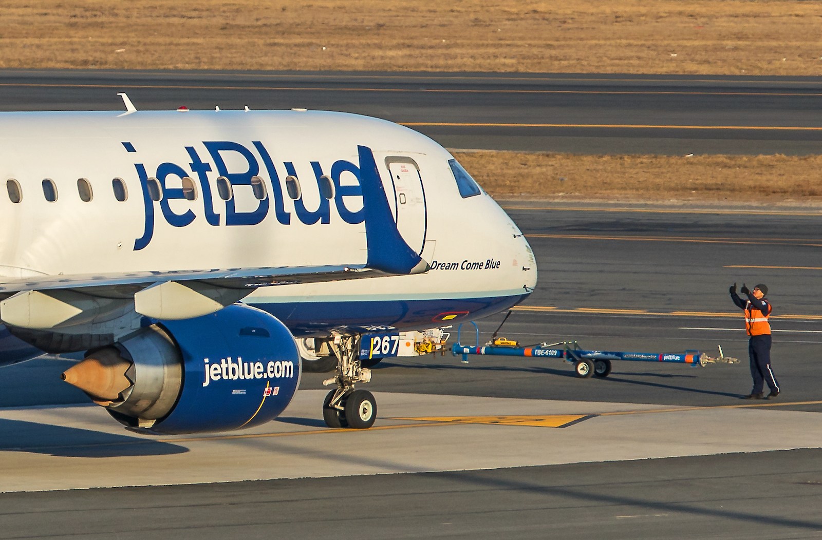 JetBlue E190