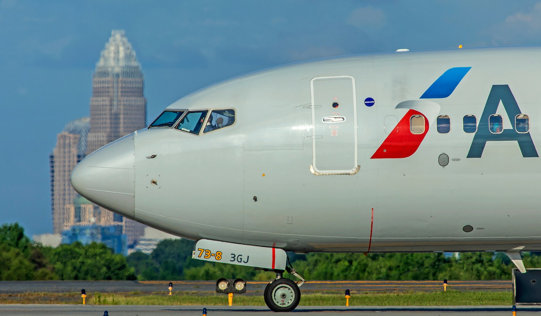 American 737 aircraft