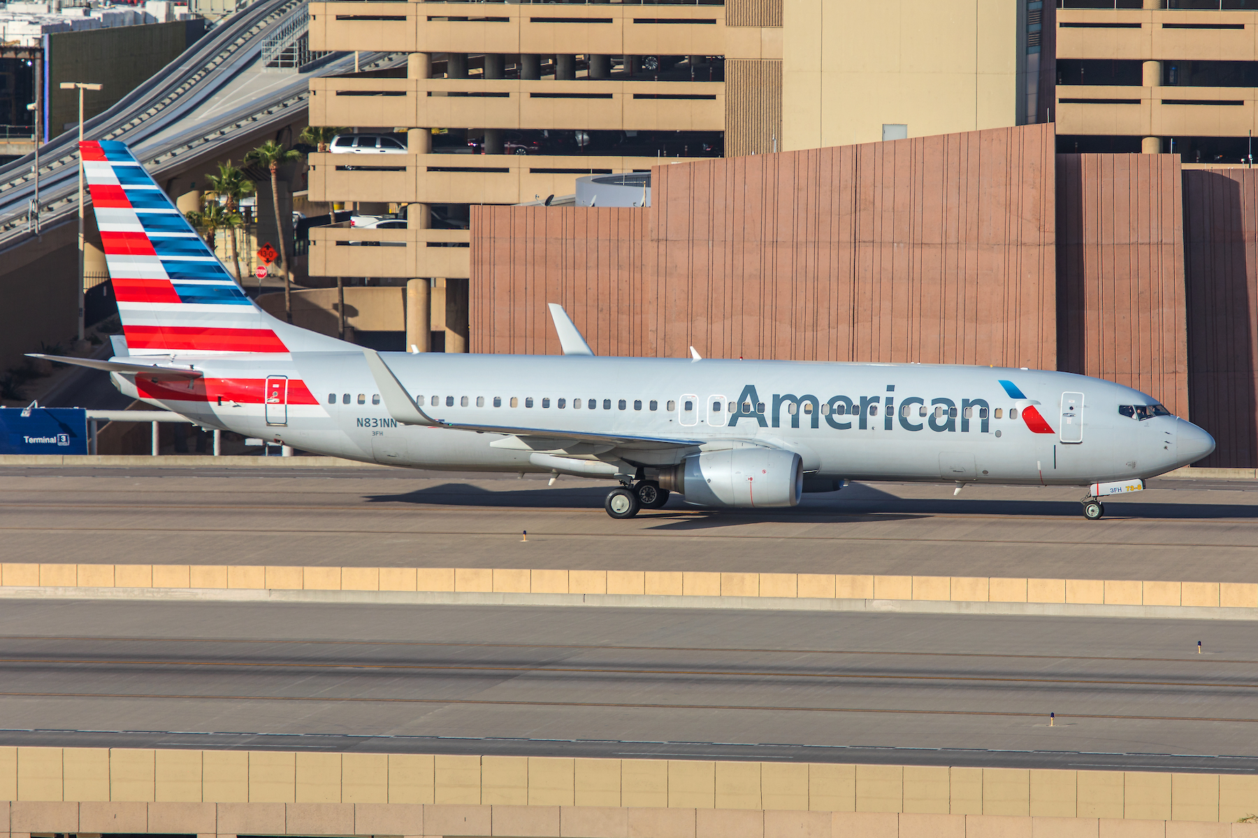 American 737 aircraft
