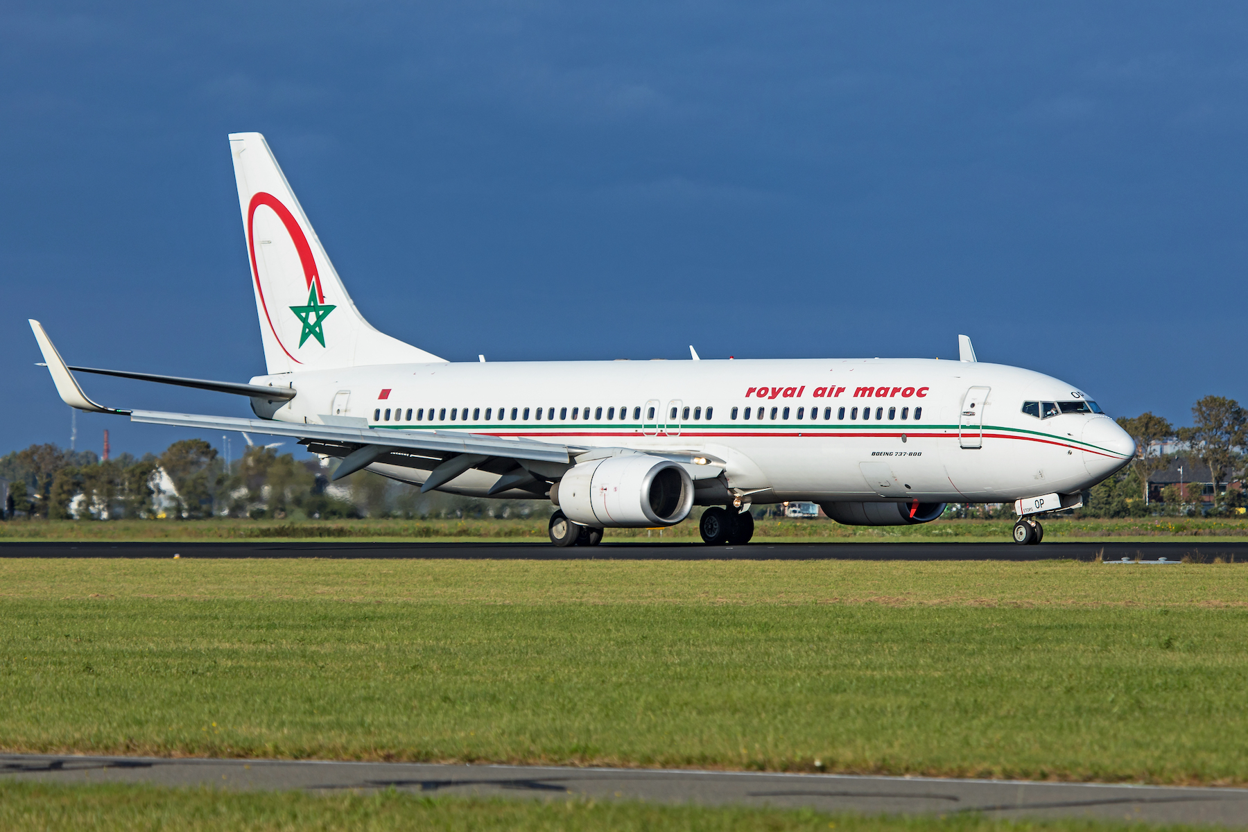 A Royal Air Maroc Boeing 737-800