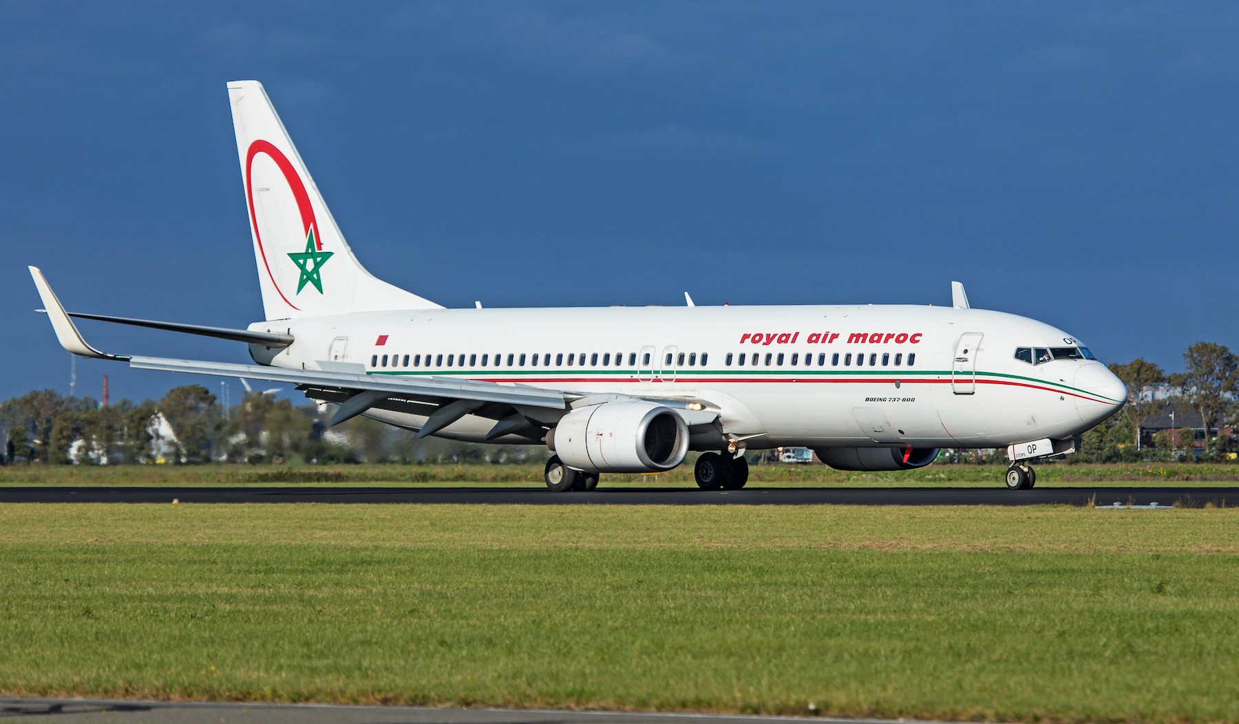 A Royal Air Maroc Boeing 737-800