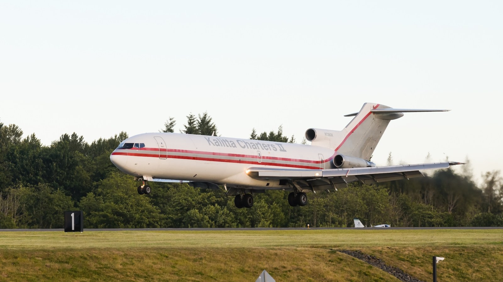 Kalitta Charters II Says Goodbye to the Boeing 727 | AirlineGeeks.com