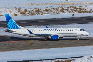 United Express E175