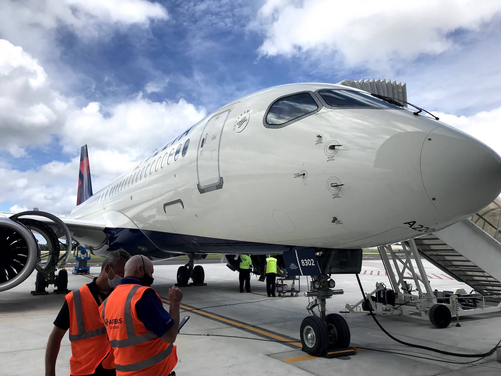 A Delta Airbus A220-300 aircraft