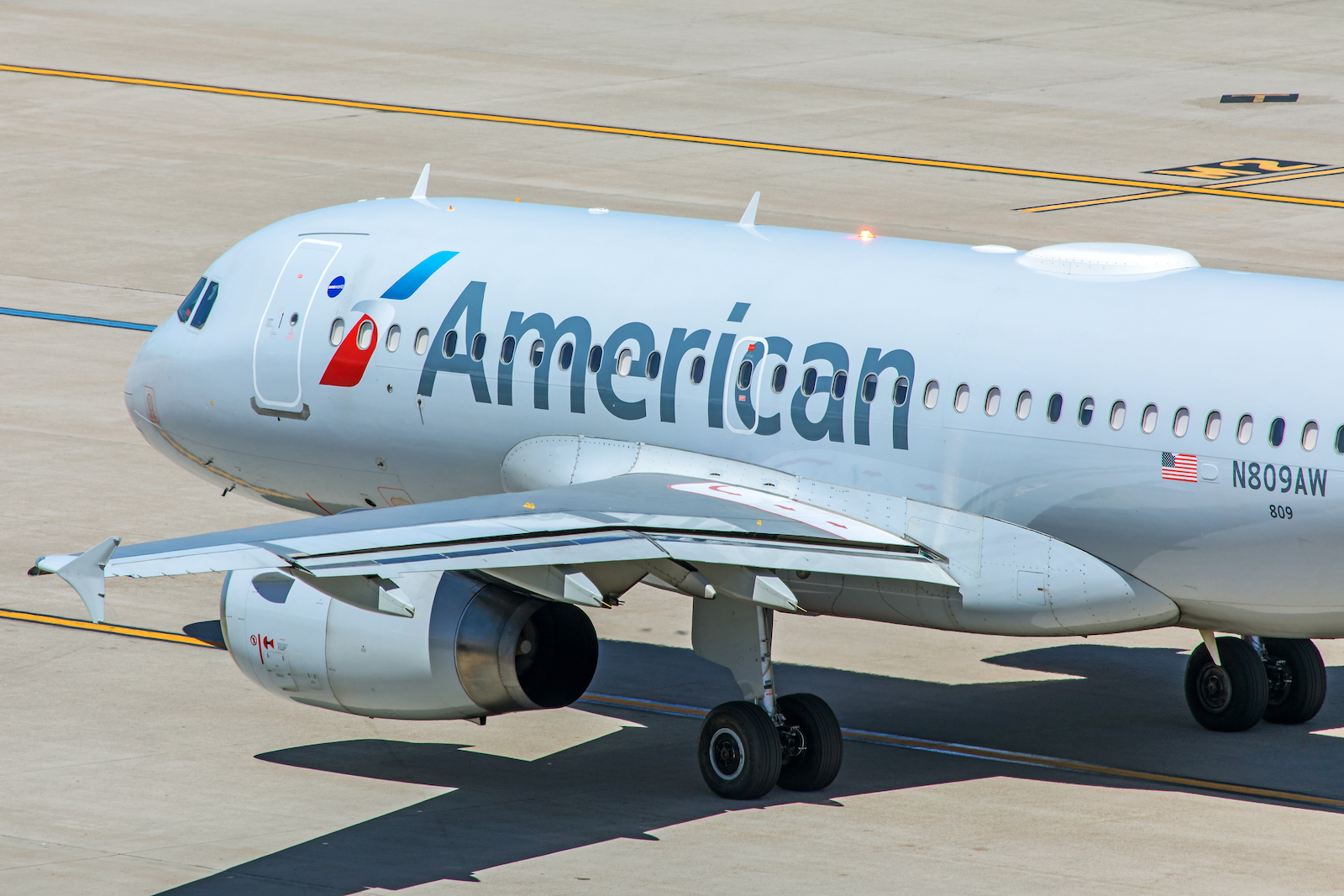 American A319
