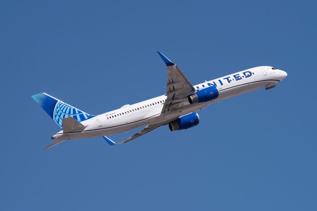 A Boeing 757 for United