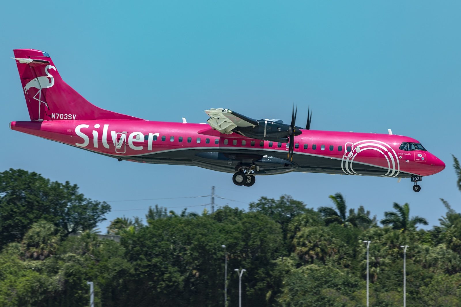 Silver Airways ATR 72