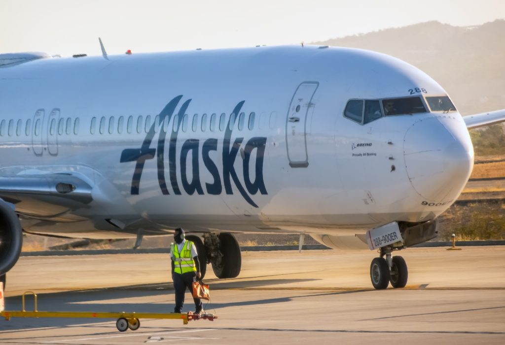 Alaska 737 aircraft