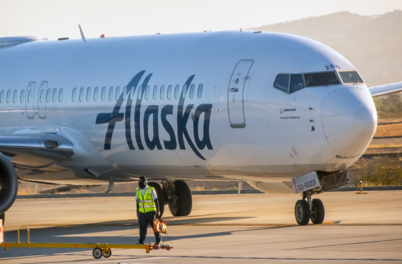 Alaska 737 aircraft
