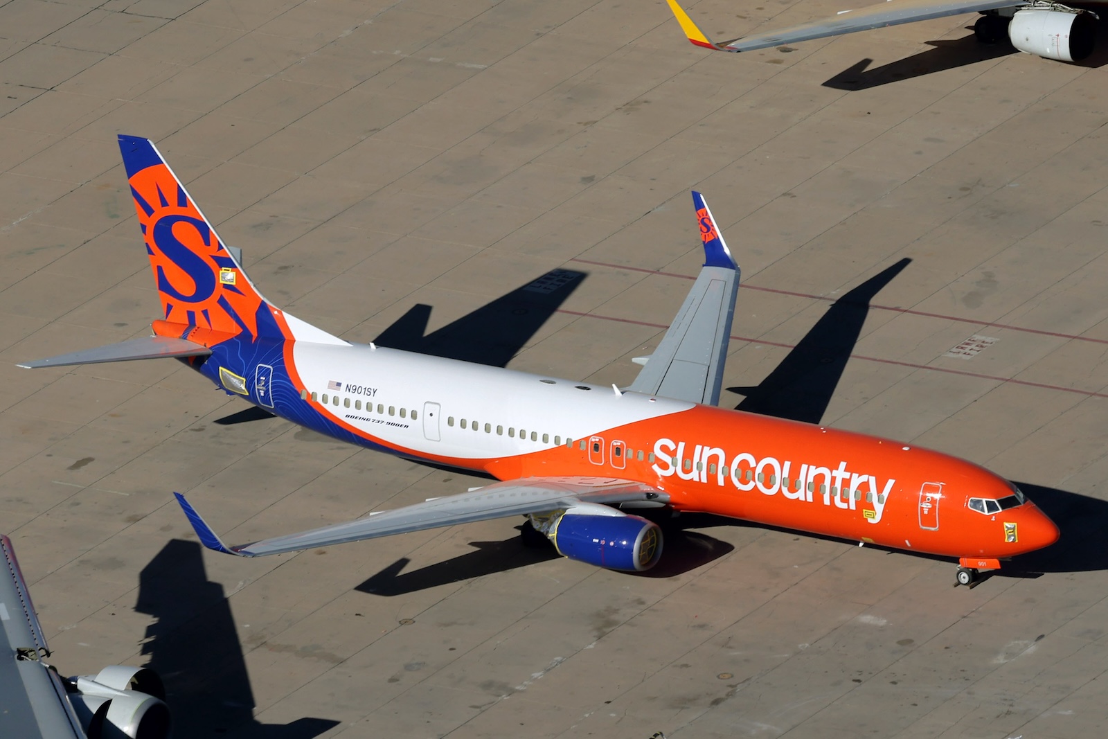 Sun Country 737-900