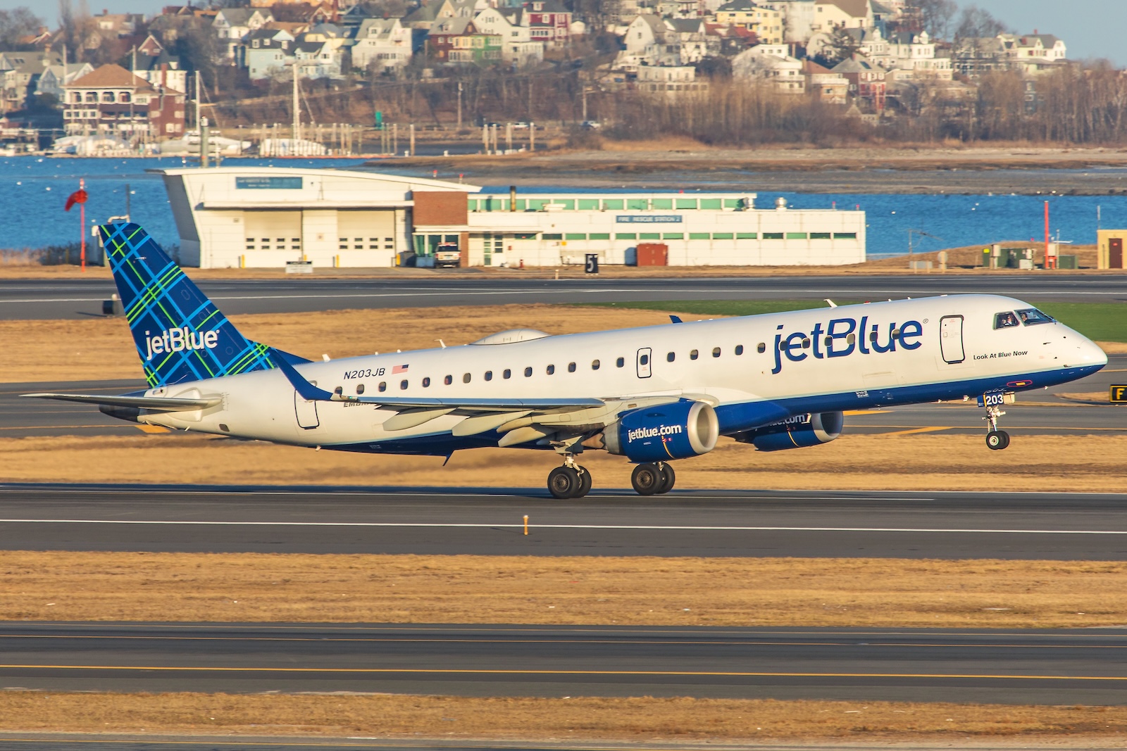 JetBlue E190
