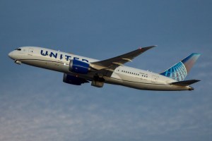 United 787-8