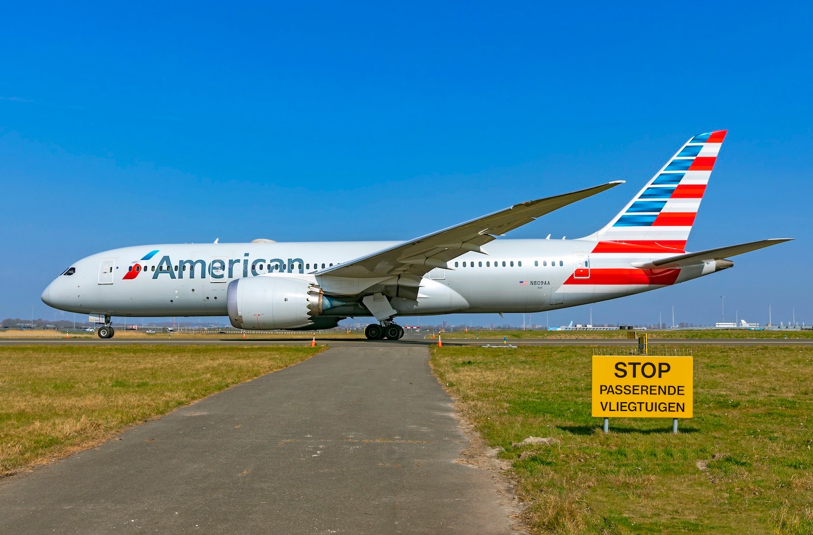 American 787