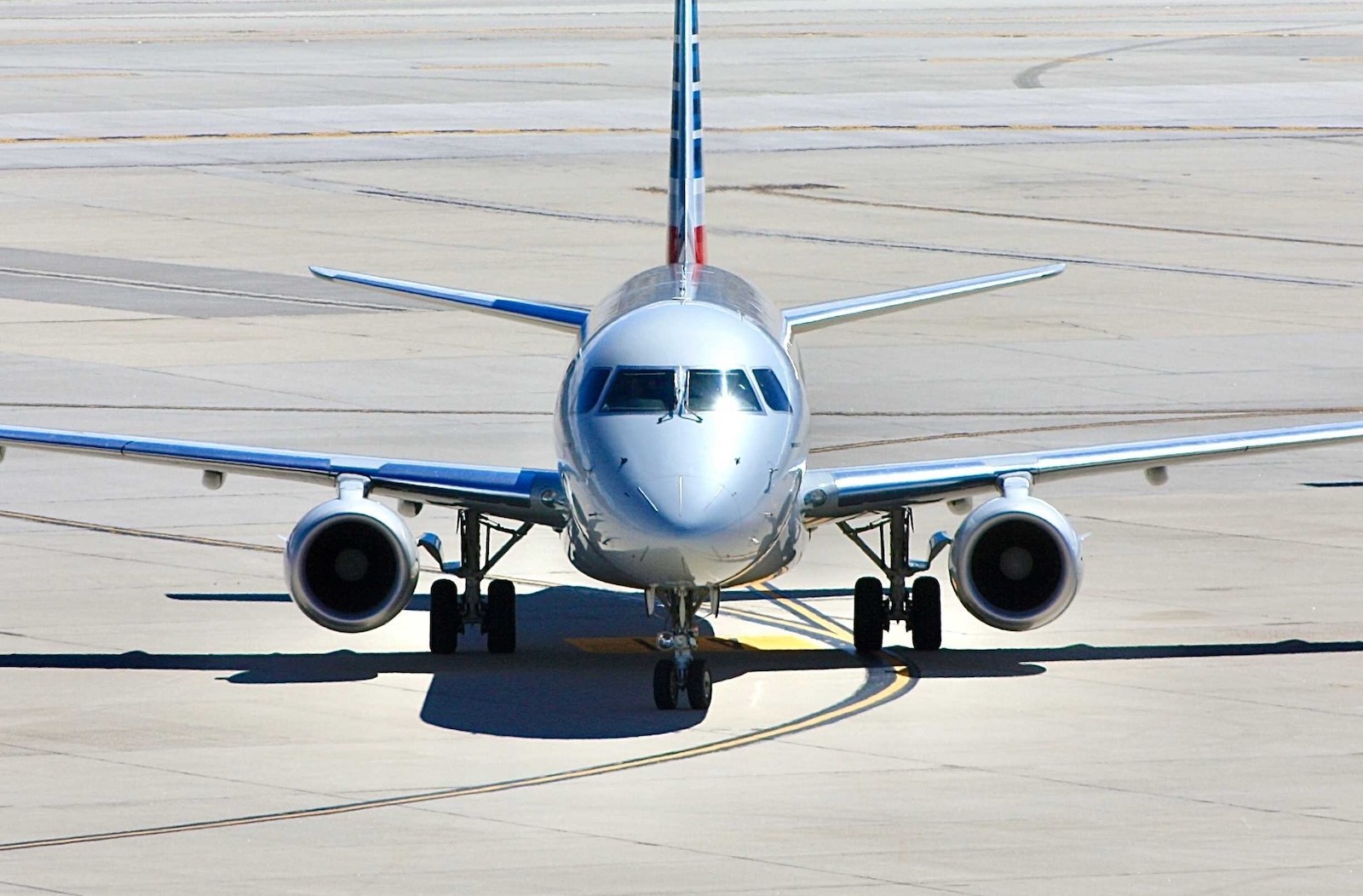 Embraer E175 aircraft