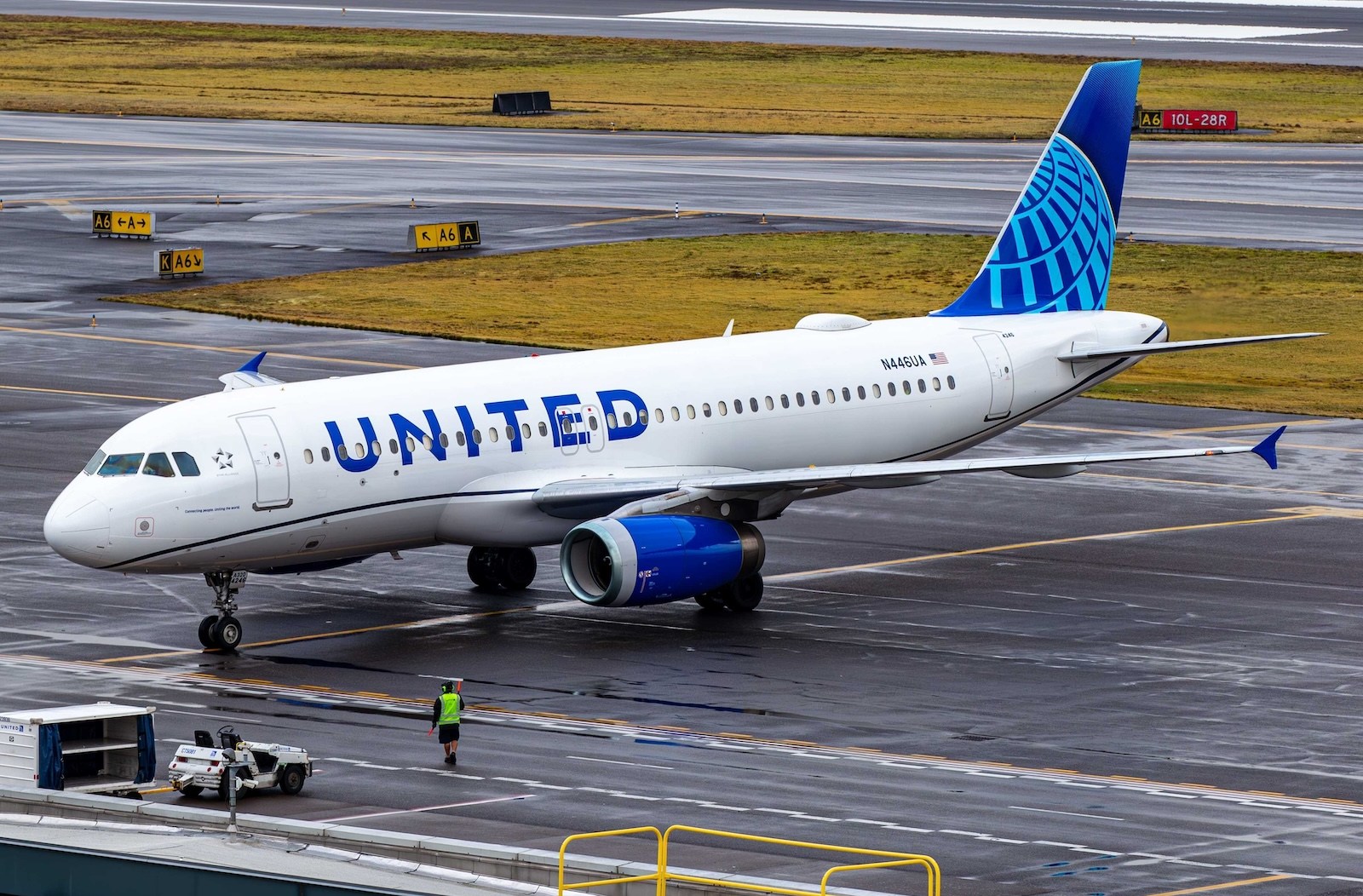 United A320