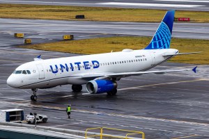 United A320