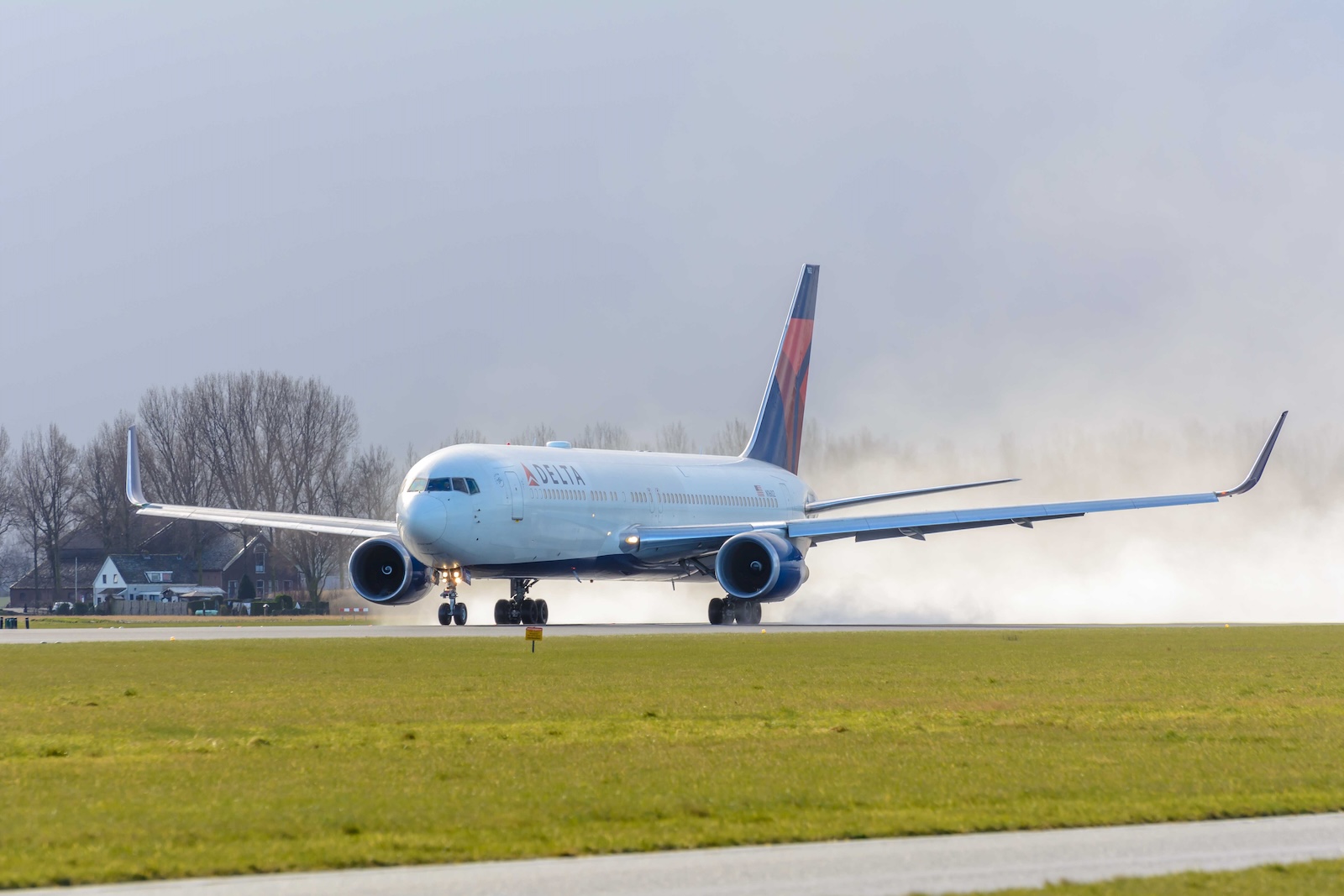 A Delta Boeing 767